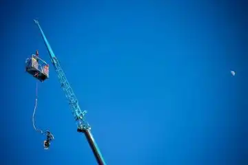 bungee jumping in Manali