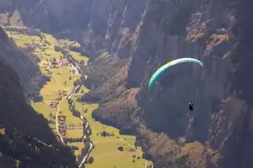 paragliding in Manali
